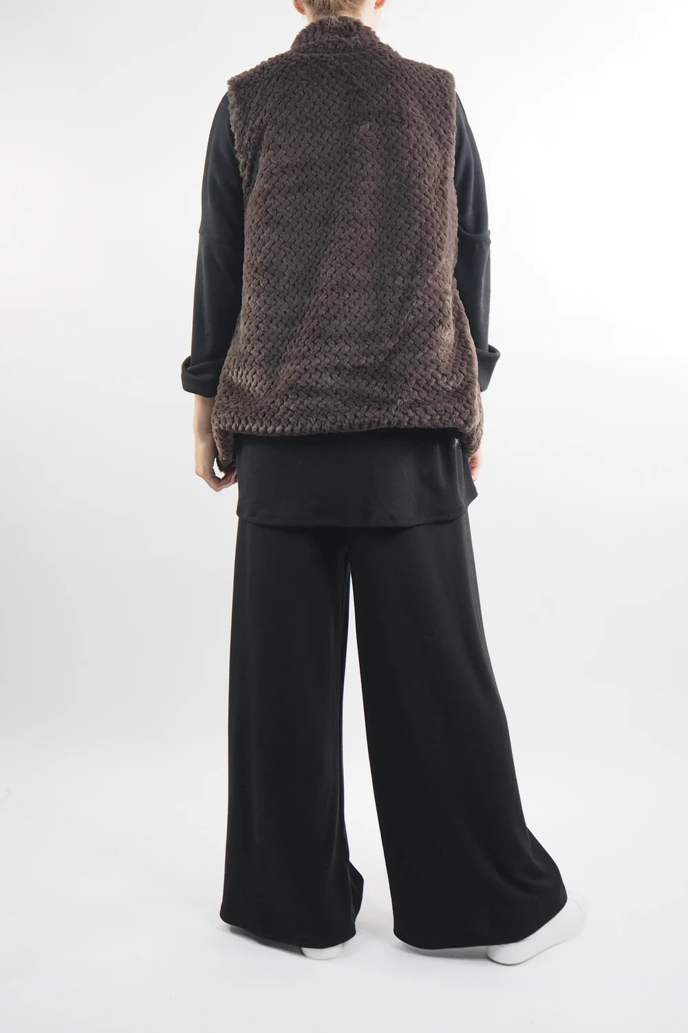 Laundry B Chalet Gilet Cocoa 4 Laundry B Chalet Gilet Cocoa - Image 4