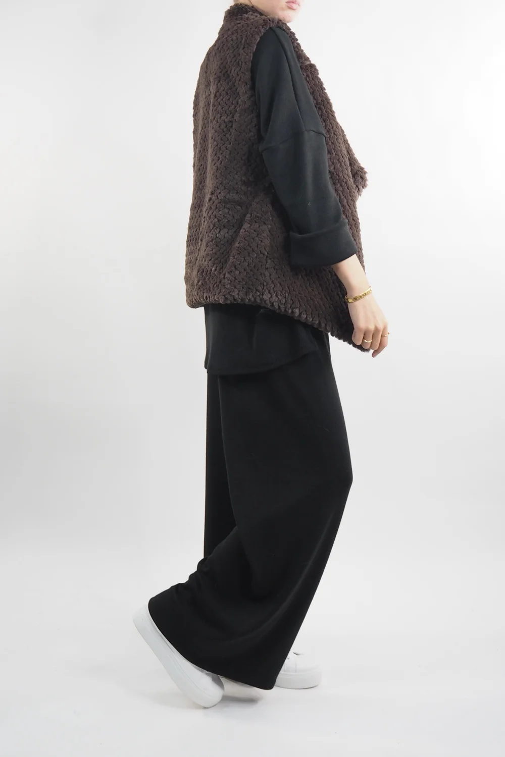 Laundry B Chalet Gilet Cocoa 3 Laundry B Chalet Gilet Cocoa - Image 3