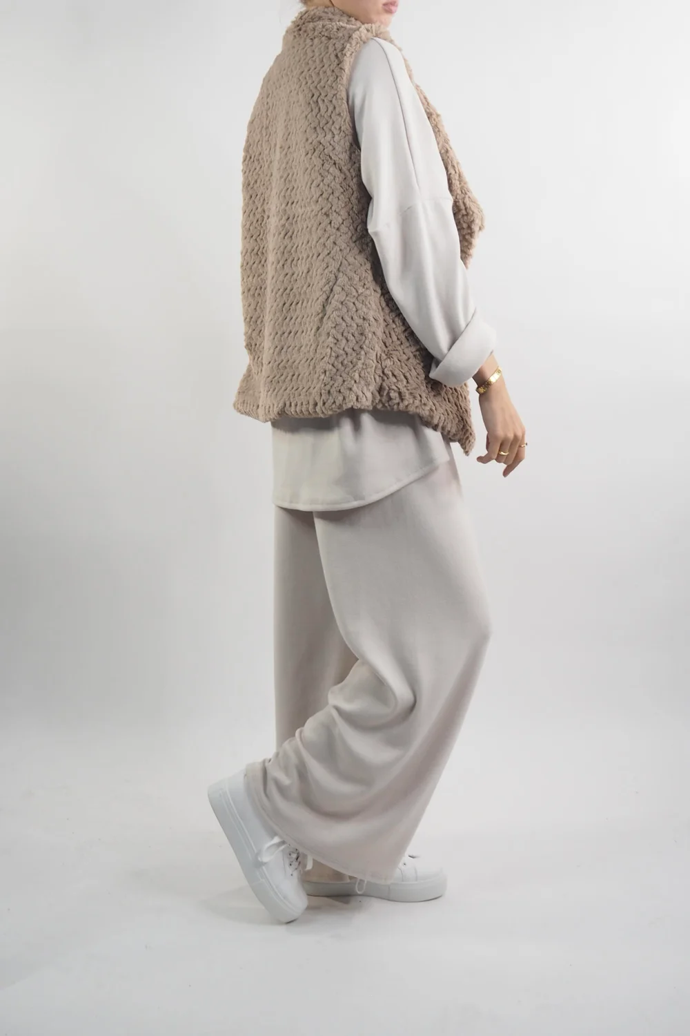 Laundry B Chalet Gilet Latte 3 Laundry B Chalet Gilet Latte - Image 3