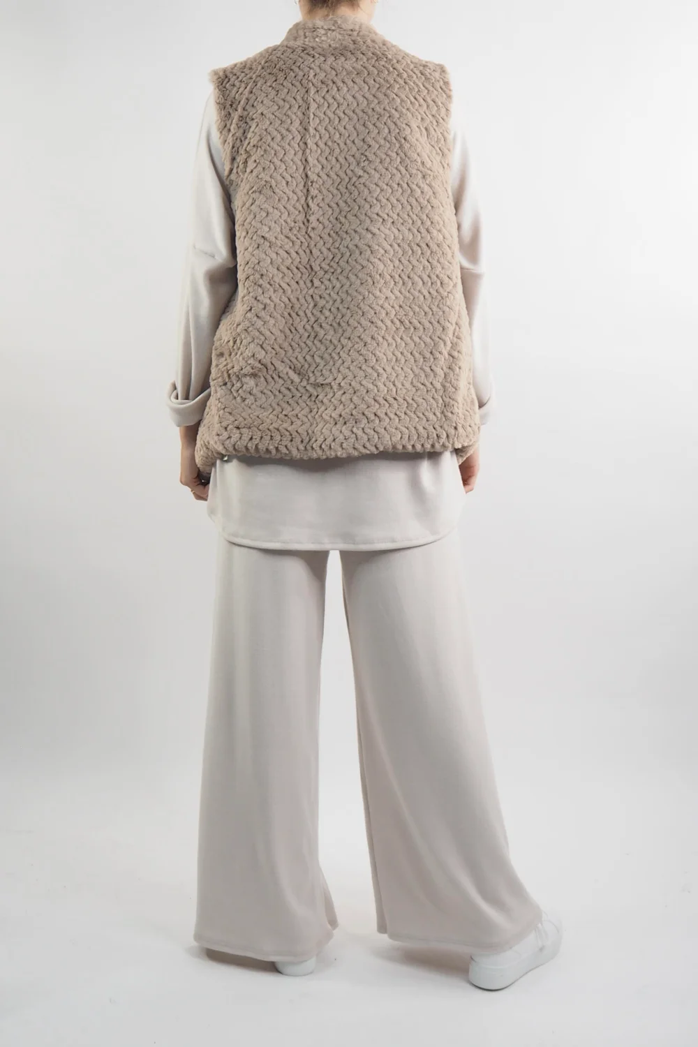 Laundry B Chalet Gilet Latte 4 Laundry B Chalet Gilet Latte - Image 4