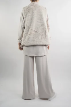 Laundry B Chalet Gilet Stone -Kenn Shop laundry b chalet gilet stone 4.jpg