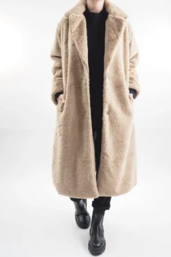 Laundry B Mara Teddy Coat Stone