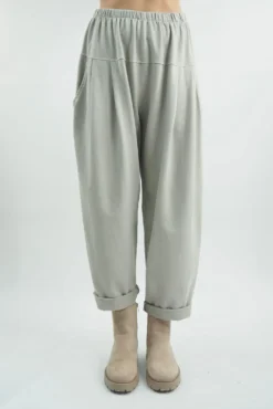 Made In Italy Apres Flat Front Pleat Jogger Stone