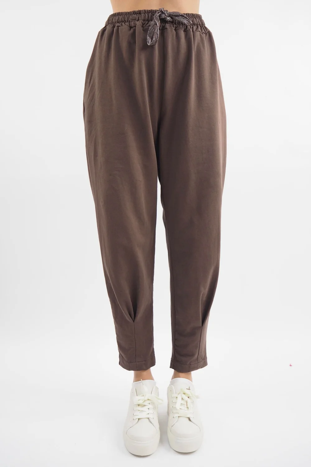 Made In Italy Apres Skinny Dart Jogger Truffle 1 Made In Italy Apres Skinny Dart Jogger Truffle