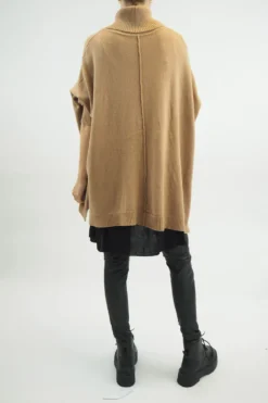 Made In Italy Conrad Classic Blanket Knit Top Toast 7 Made In Italy Conrad Classic Blanket Knit Top Toast -Kenn Shop made in italy conrad classic blanket knit toast 3.jpg