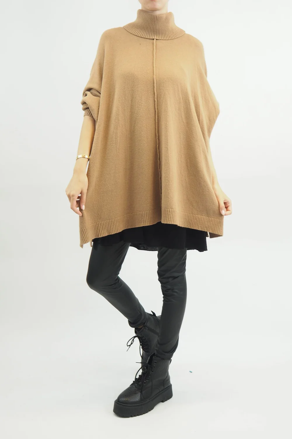 Made In Italy Conrad Classic Blanket Knit Top Toast 2 Made In Italy Conrad Classic Blanket Knit Top Toast - Image 2