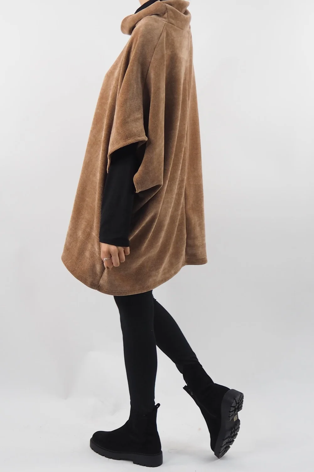 Made In Italy Dusk Slouch Throw Over Top Camel 4 Made In Italy Dusk Slouch Throw Over Top Camel - Image 4