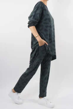 Made In Italy Lounging Leopard Set Graphite -Kenn Shop made in italy lounging leopard set graphite 3.jpg