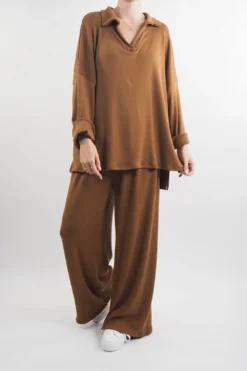 Made In Italy Chalet Collared Soft Knit Set Chestnut