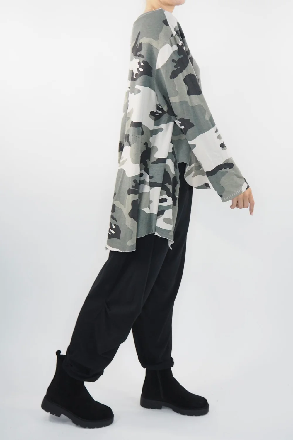 Made In Italy Seven Nations Shelby Sweatshirt Camo 2 Made In Italy Seven Nations Shelby Sweatshirt Camo - Image 2